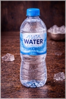 Koel geserveerde drank.